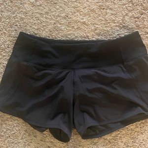 Lululemon Like New - Speed Up Mid Rise Short